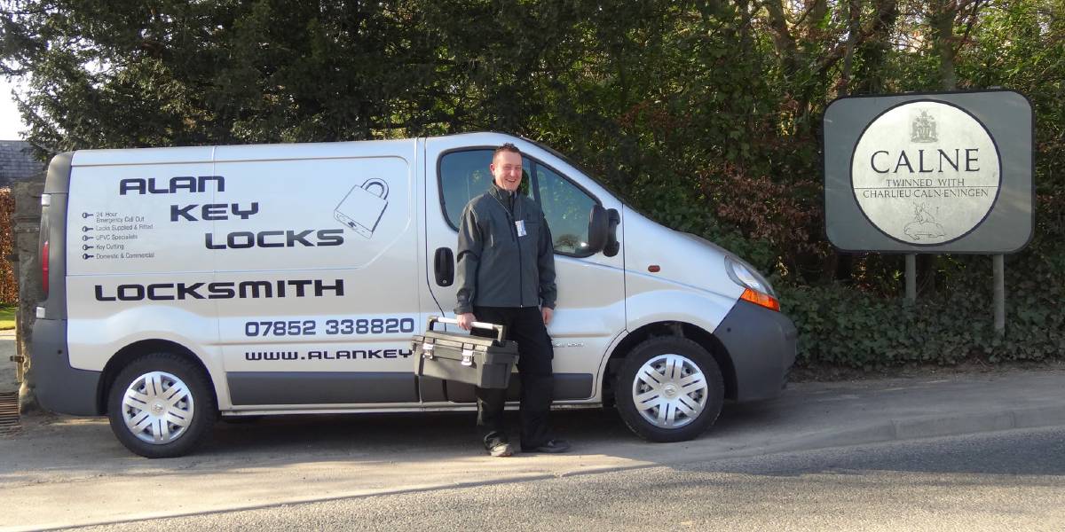 Locksmith in Calne and Ratford.